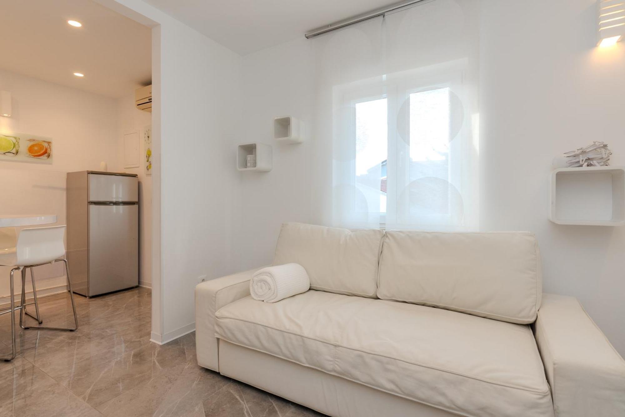 Apartments Tauzer Mandre Exterior photo