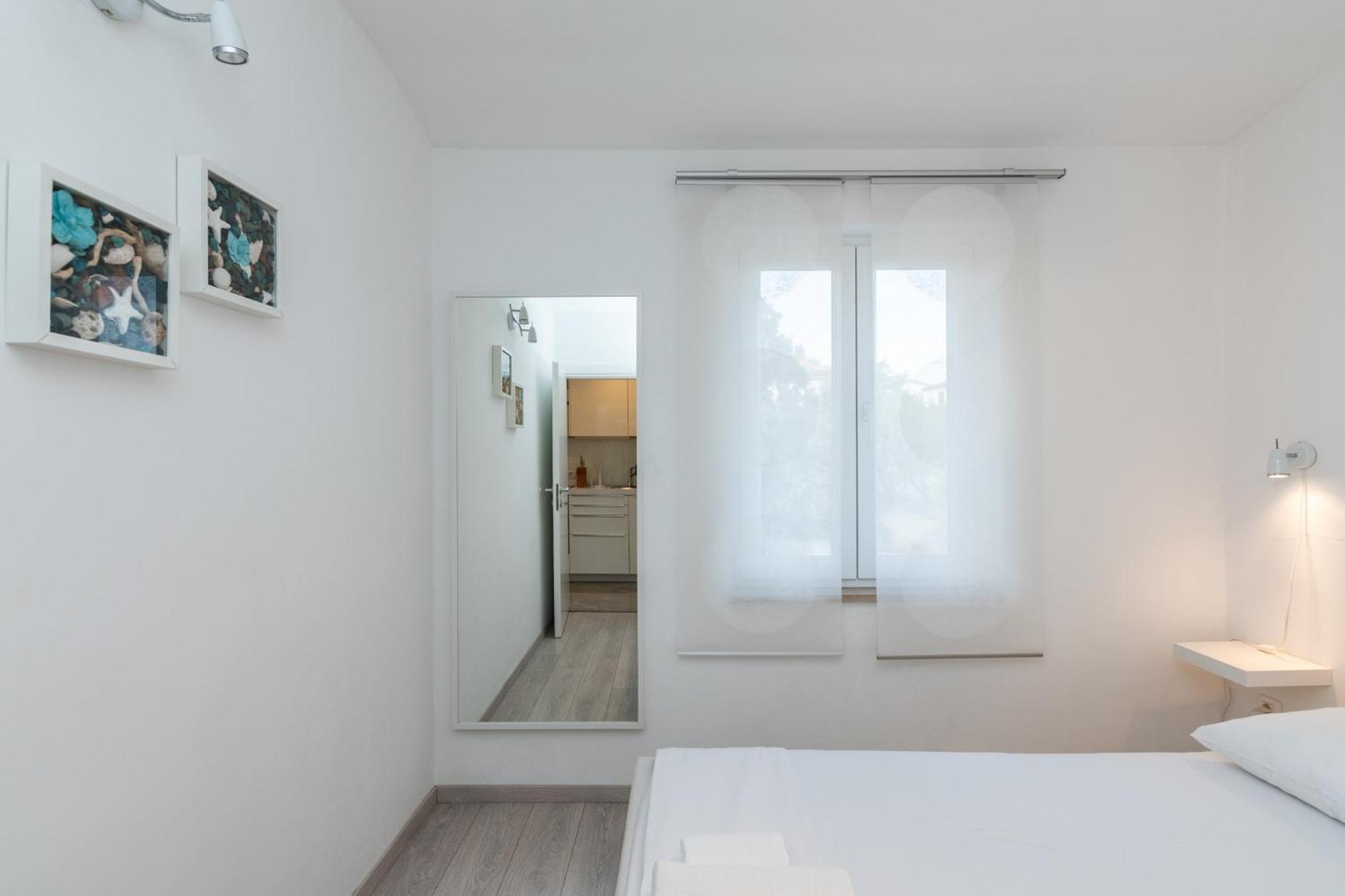 Apartments Tauzer Mandre Exterior photo